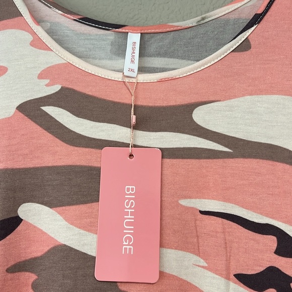 NWT BISHUIGE Casual Pink Camo Dress with Pockets! - Picture 2 of 9
